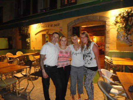 ''La main a la pate'' the  place to eat in Castellane